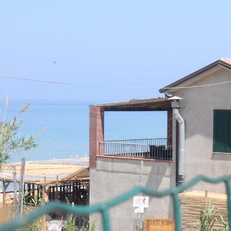 Waikiki Beach Apartments Santa Maria di Castellabate Exterior foto